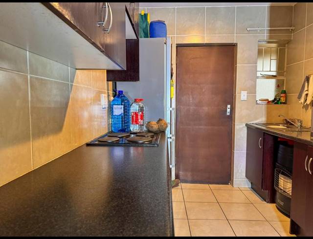 2 BEDROOM APARTMENT FOR SALE IN ORMONDE VIEW